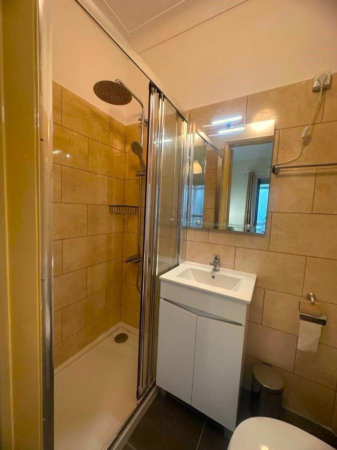 Lisabonna Guest House Amadora Kültér fotó